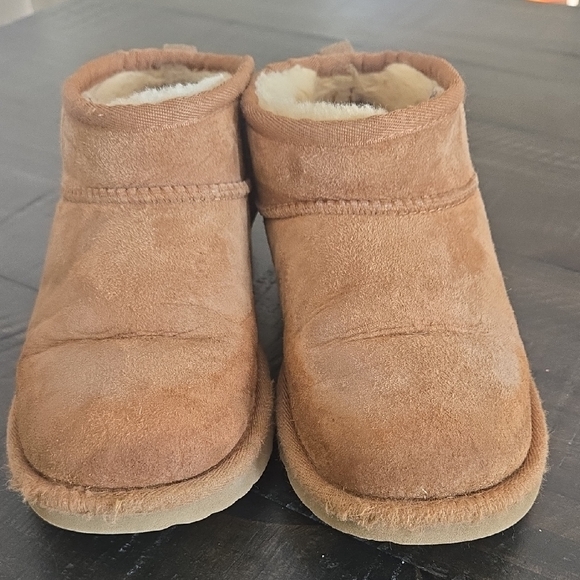 UGG Chestnut Suede Ankle Boots - Picture 2 of 3